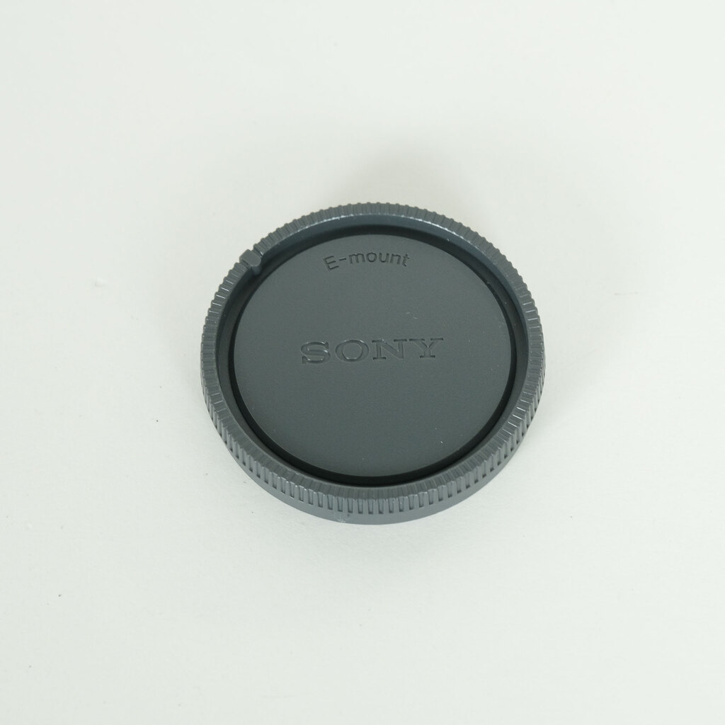 SONY E 18-135mm F3.5-5.6 OSS SEL18135 SONY E 18-135mm F3.5-5.6 OSS SEL18135