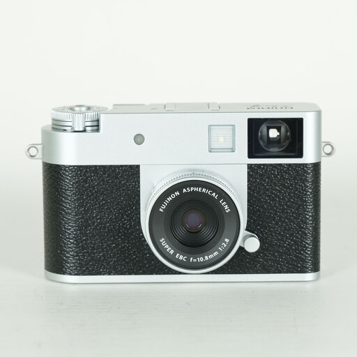 FUJIFILM X half X-HF1。フィルムを知り尽くした富士フイルムだから