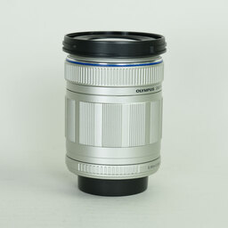 OLYMPUS M.ZUIKO DIGITAL ED 40-150mm F4.0-5.6 シルバー