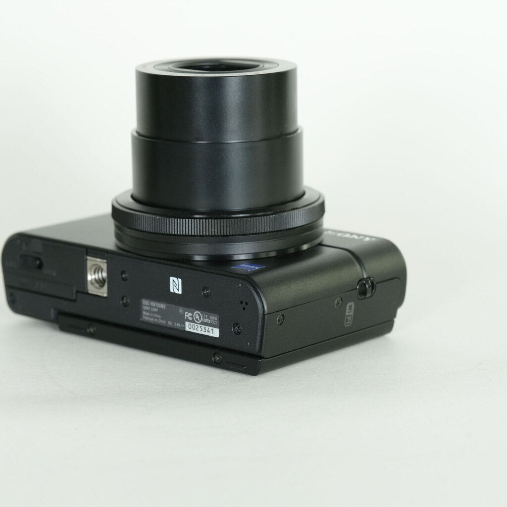 SONY Cyber-shot DSC-RX100M2