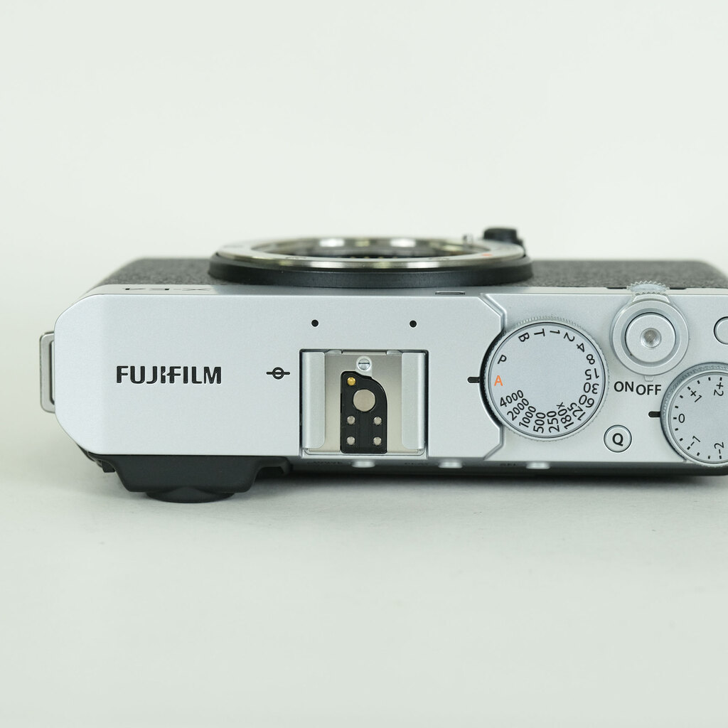 FUJIFILM X-E4 FUJIFILM X-E4