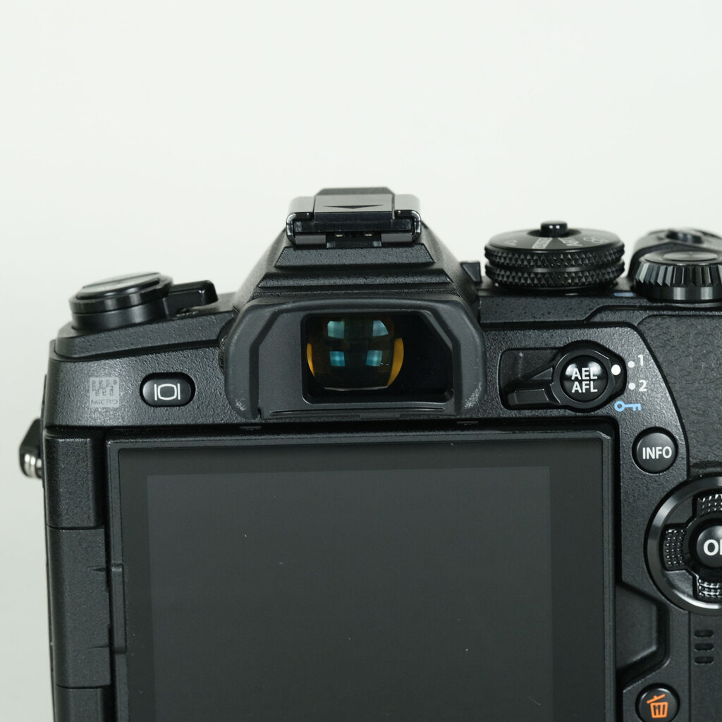 OLYMPUS OM-D E-M1 Mark IIの出品 | ONE SCENE（ワンシーン）
