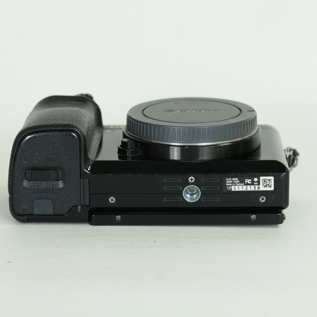 SONY α6000（ILCE-6000）