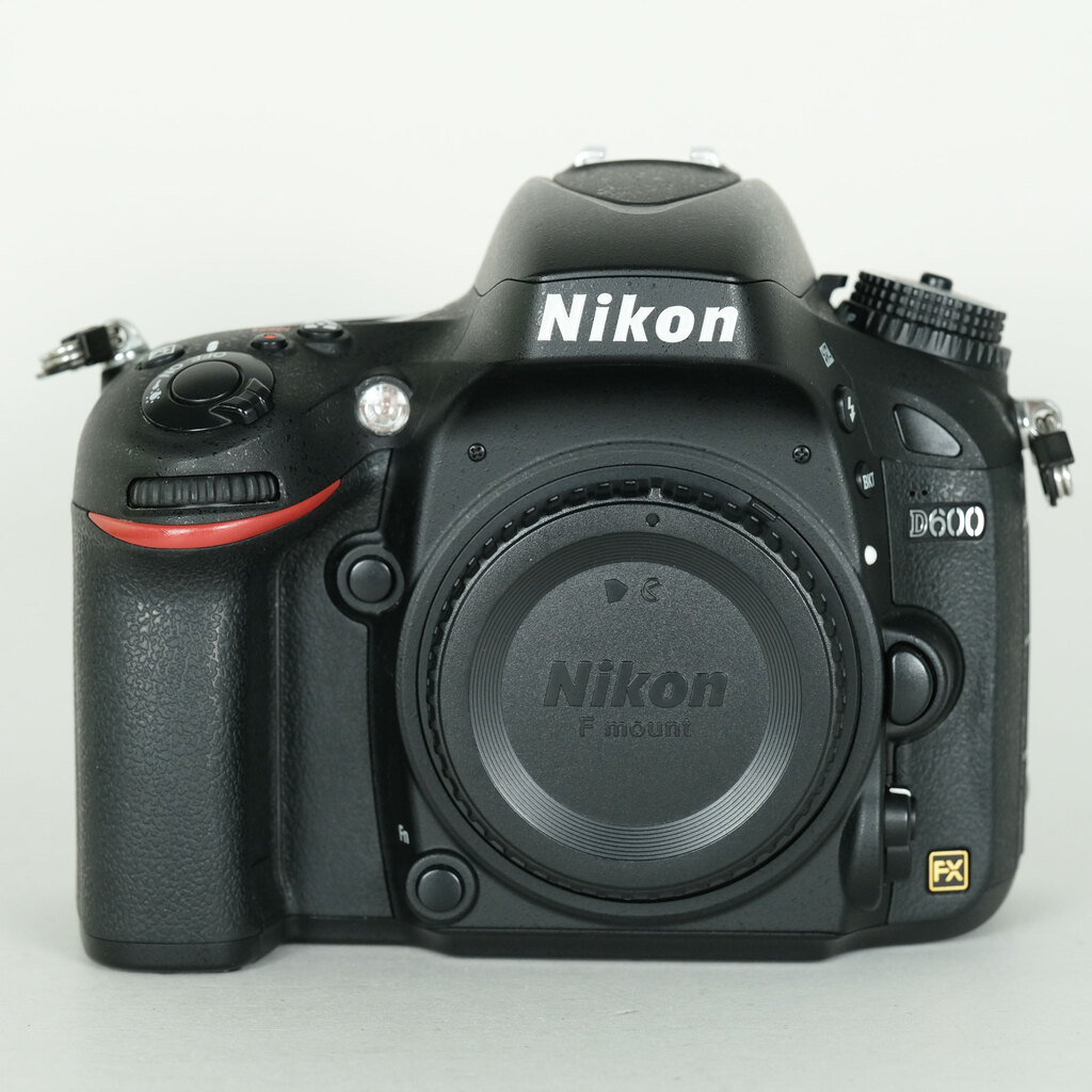 Nikon D600