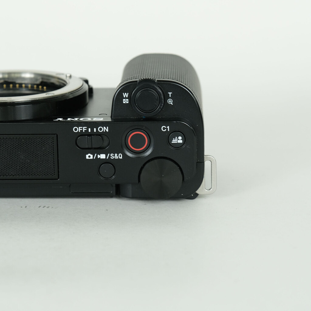 SONY VLOGCAM ZV-E10