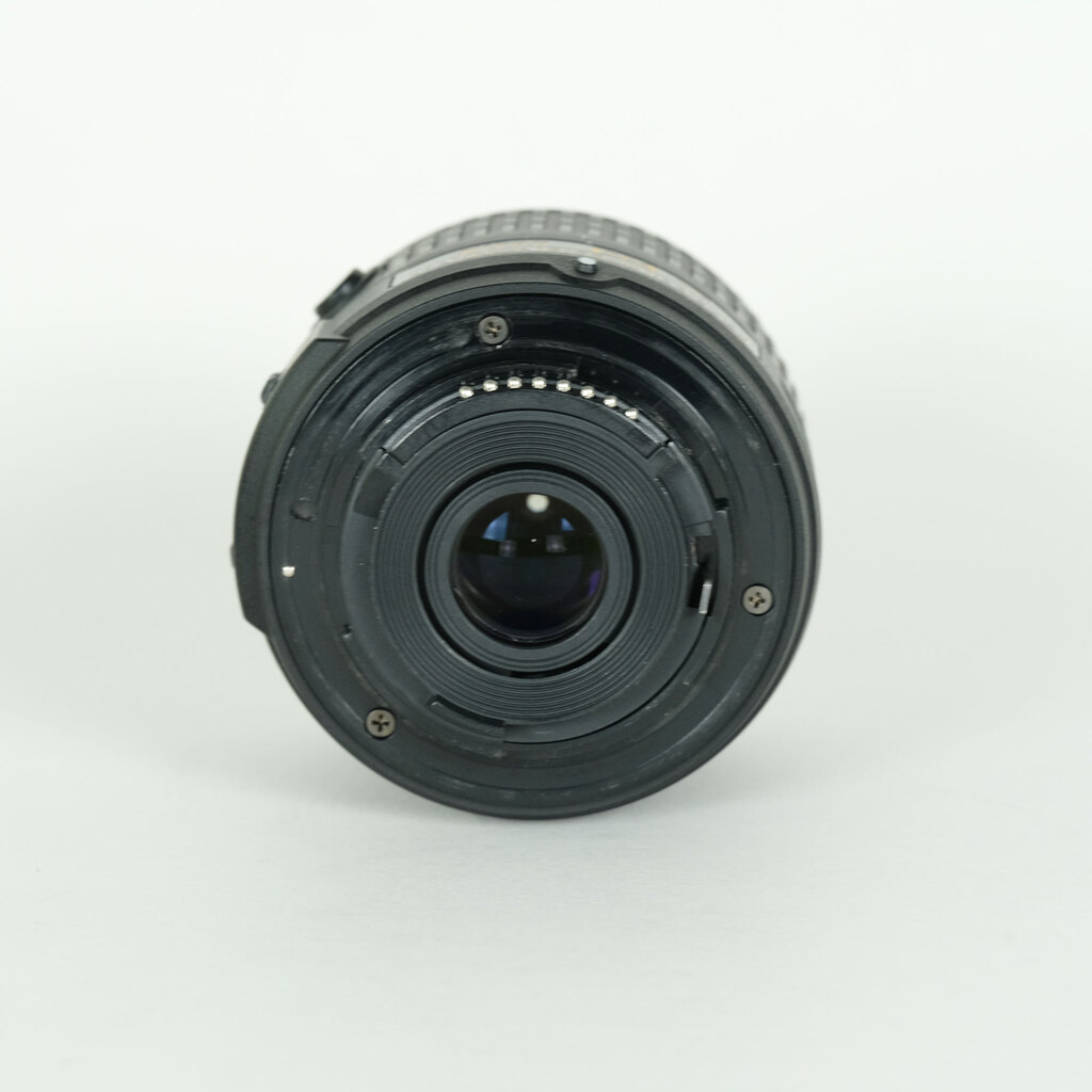 Nikon AF-S DX NIKKOR 18-55mm f3.5-5.6G VR II