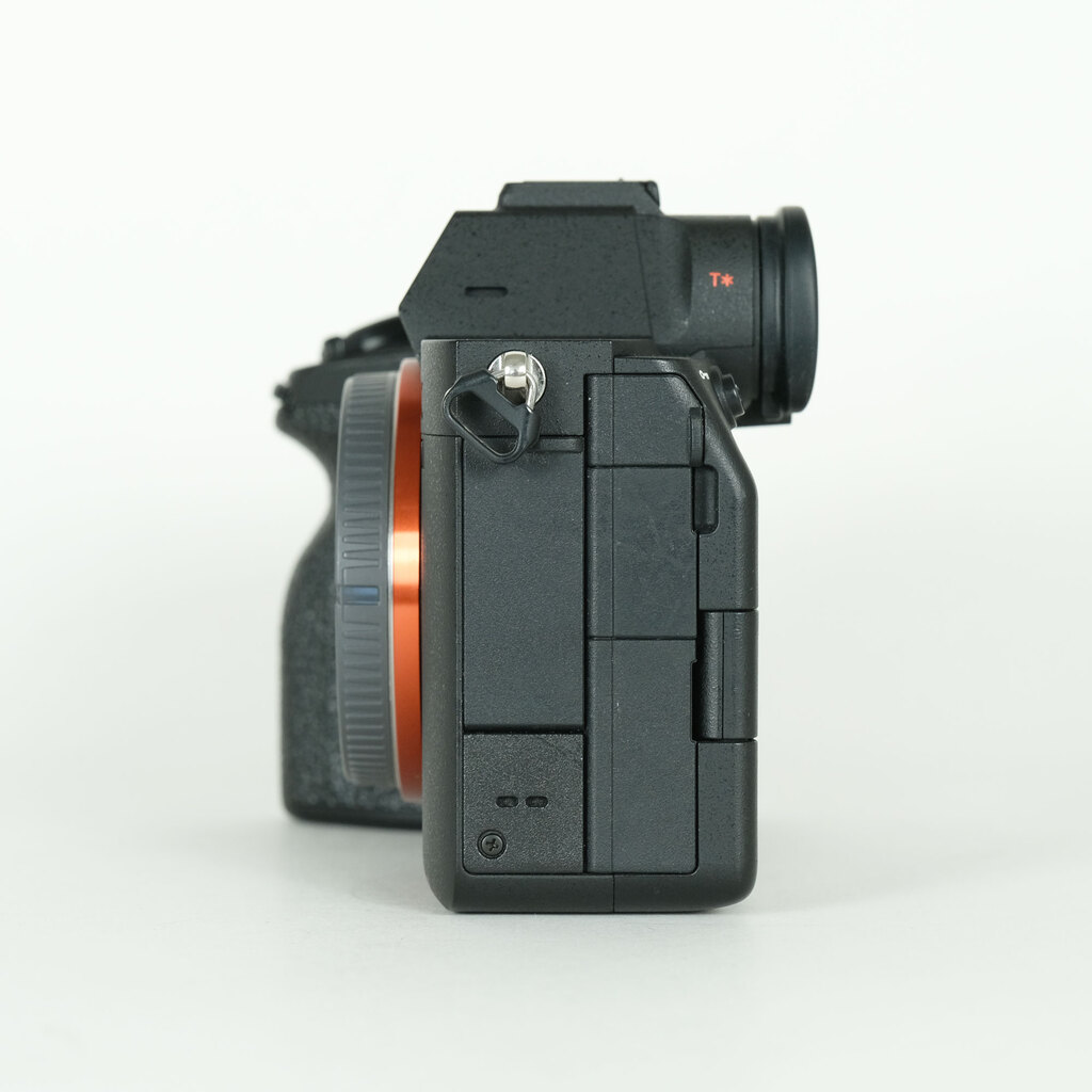 SONY α7 IV(ILCE-7M4) SONY α7 IV(ILCE-7M4)
