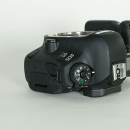 Canon EOS 6D Mark II