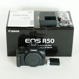 Canon EOS R50