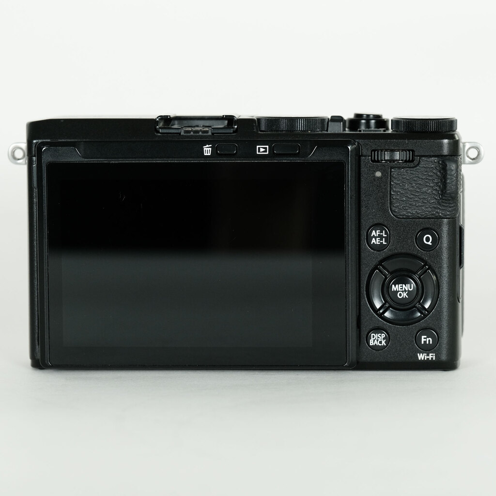 FUJIFILM X70 ブラックの出品 | ONE SCENE（ワンシーン）