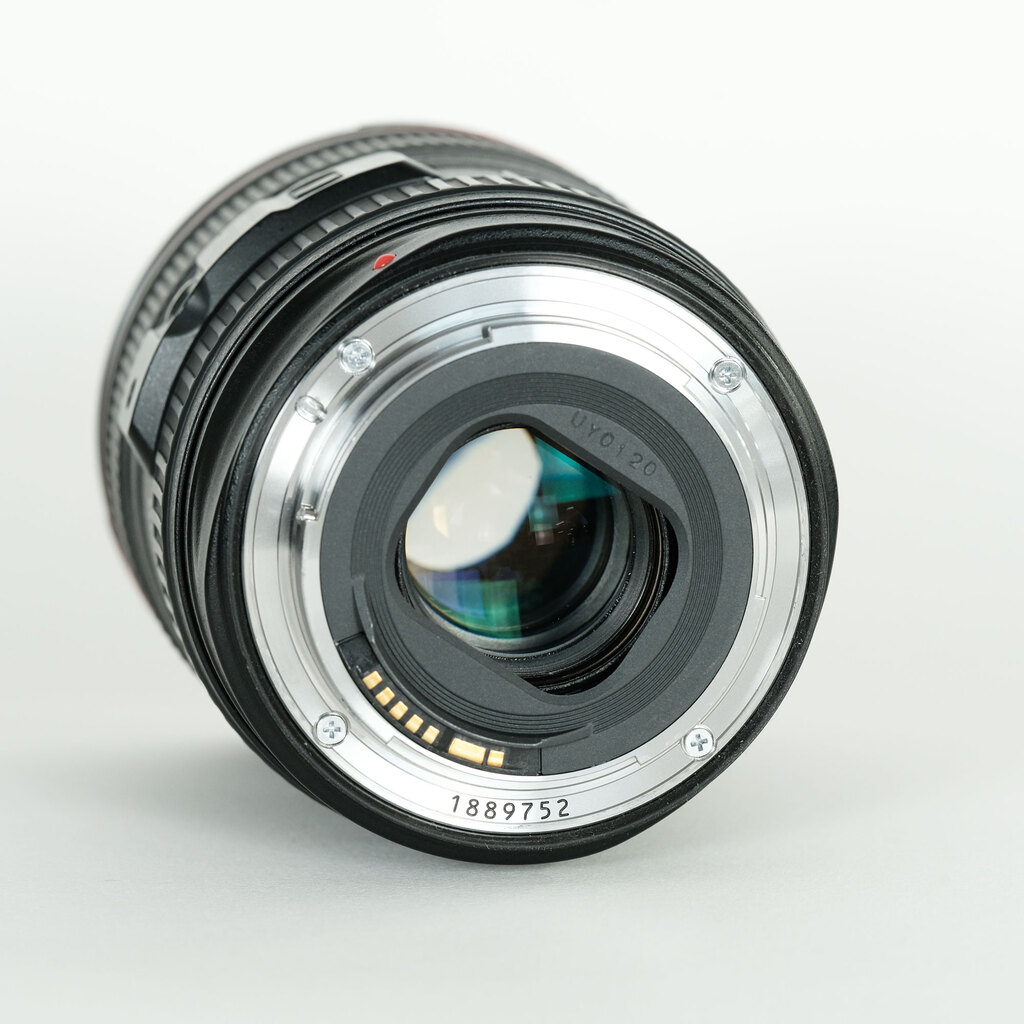 Canon EF24-105mm F4L IS USM Canon EF24-105mm F4L IS USM