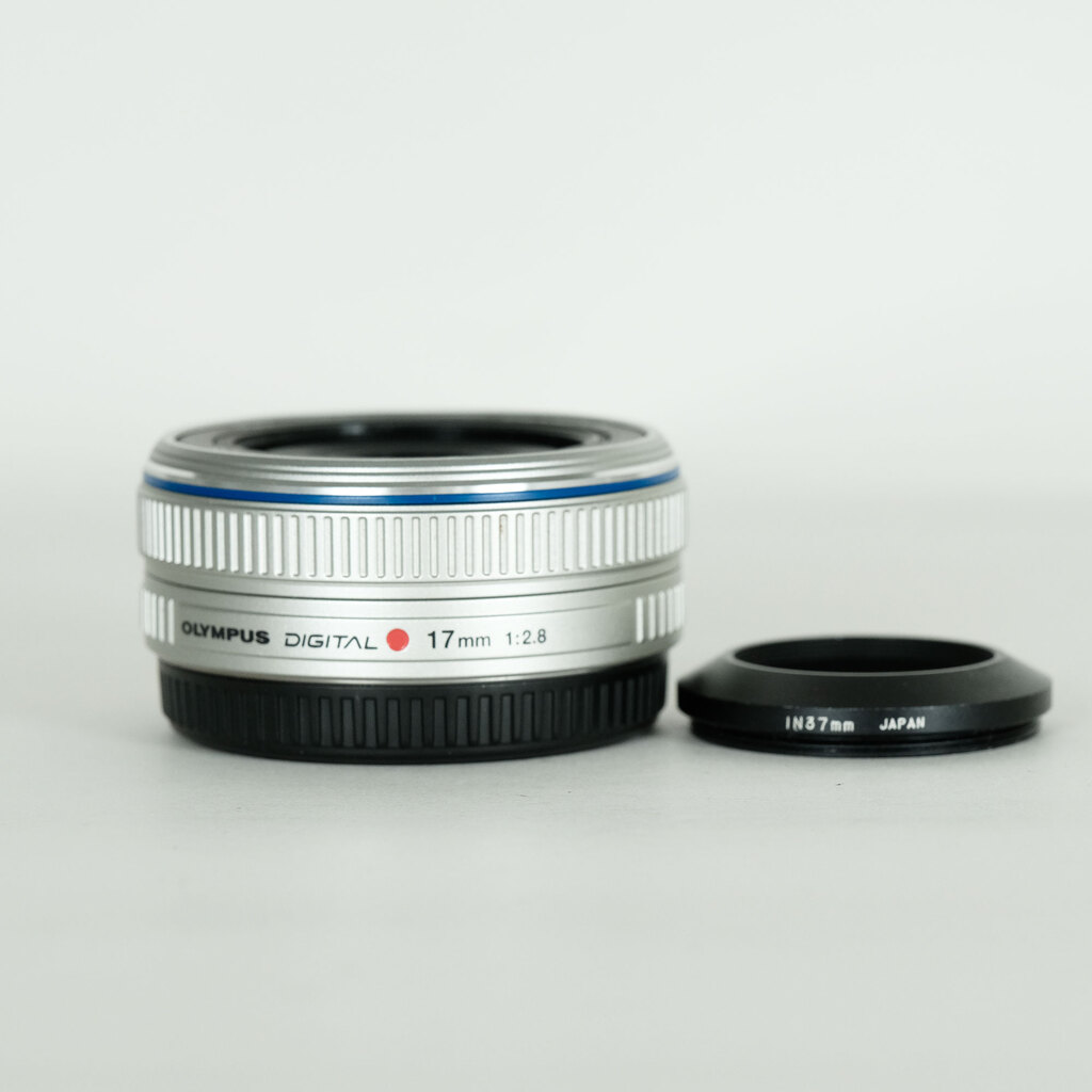 OLYMPUS M.ZUIKO DIGITAL 17mm F2.8 シルバー