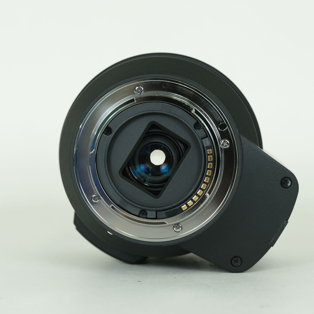 SONY E PZ 18-200mm F3.5-6.3 OSS SELP18200