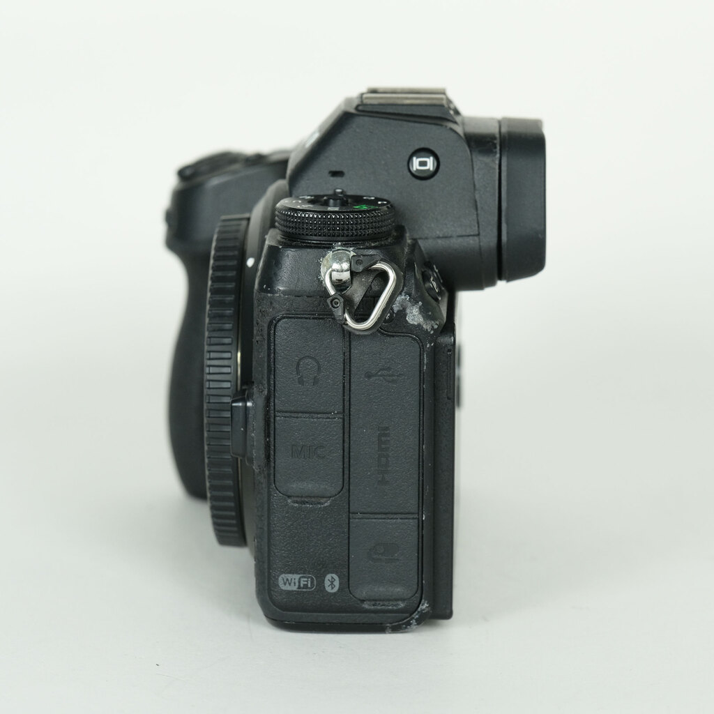 Nikon Z7 [�{�f�B]