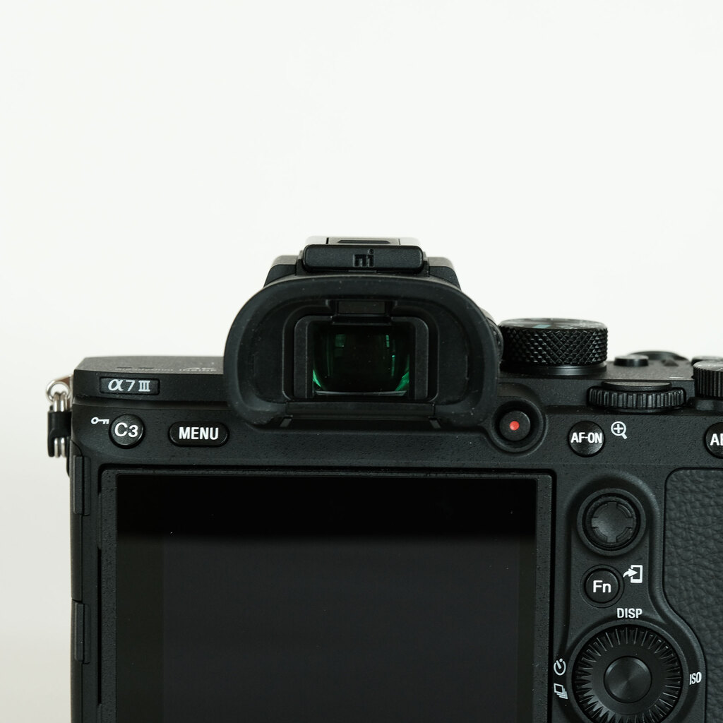SONY α7 III(ILCE-7M3) SONY α7 III(ILCE-7M3)