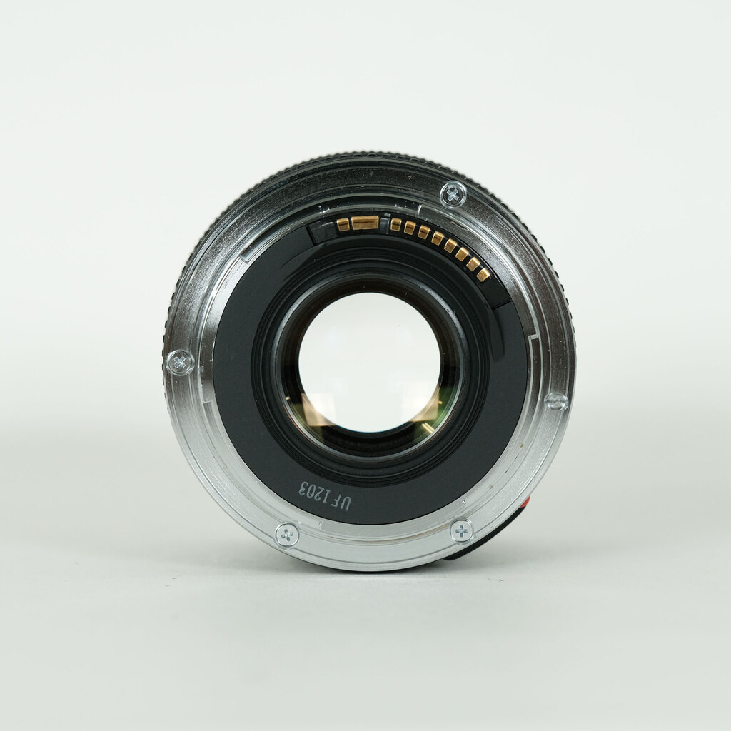 Canon EF50mm F2.5 コンパクトマクロ