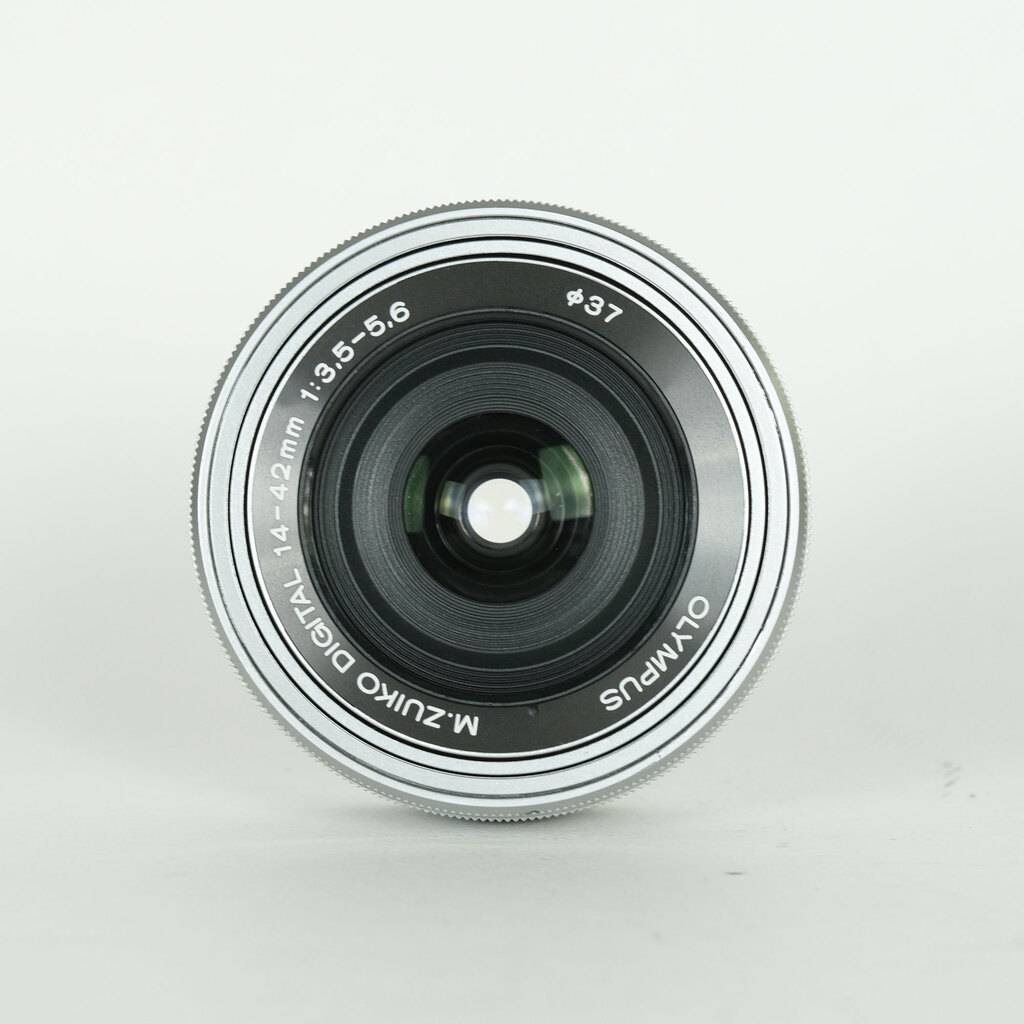 OLYMPUS M.ZUIKO DIGITAL ED 14-42mm F3.5-5.6 EZ シルバー OLYMPUS M.ZUIKO DIGITAL ED 14-42mm F3.5-5.6 EZ シルバー
