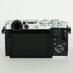 OLYMPUS PEN-F