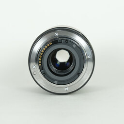 SONY Sonnar T* E 24mm F1.8 ZA SEL24F18Z