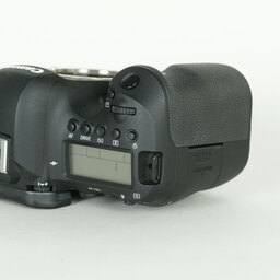 Canon EOS 6D Mark II