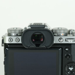 FUJIFILM X-T5