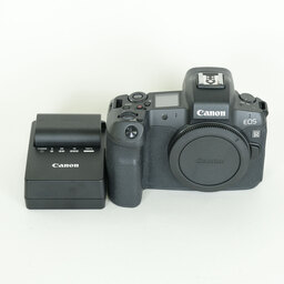 Canon EOS R