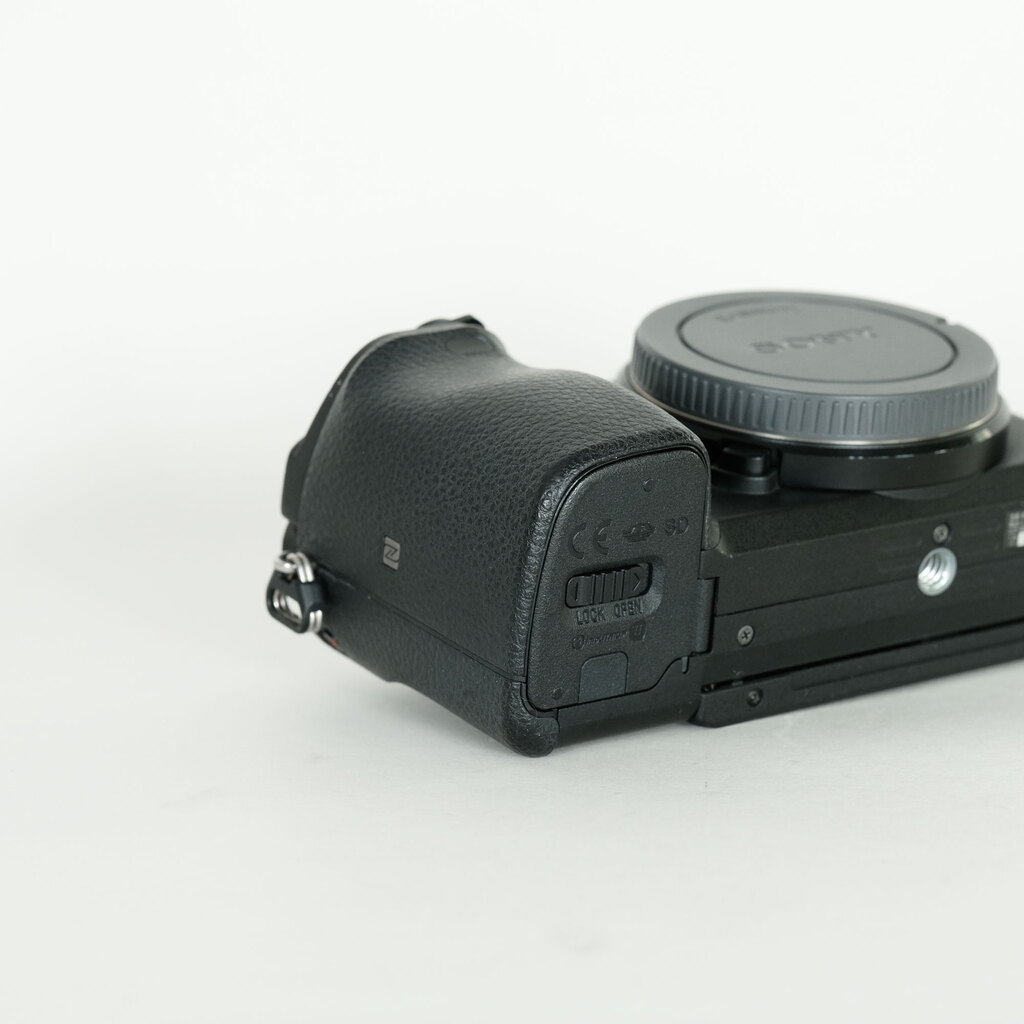 SONY α6400（ILCE-6400）