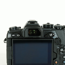 OLYMPUS OM-D E-M1 Mark III