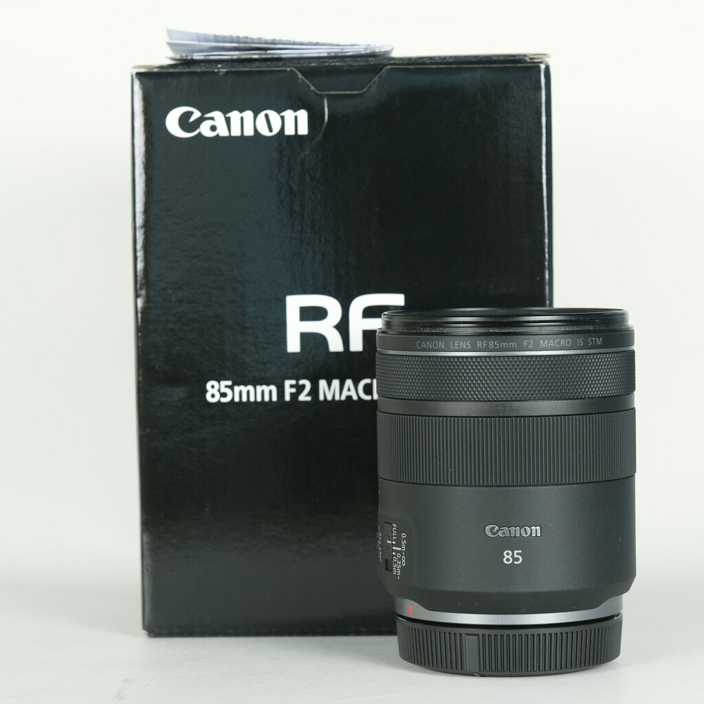 Canon RF85mm F2 MACRO IS STMの出品 | ONE SCENE（ワンシーン）