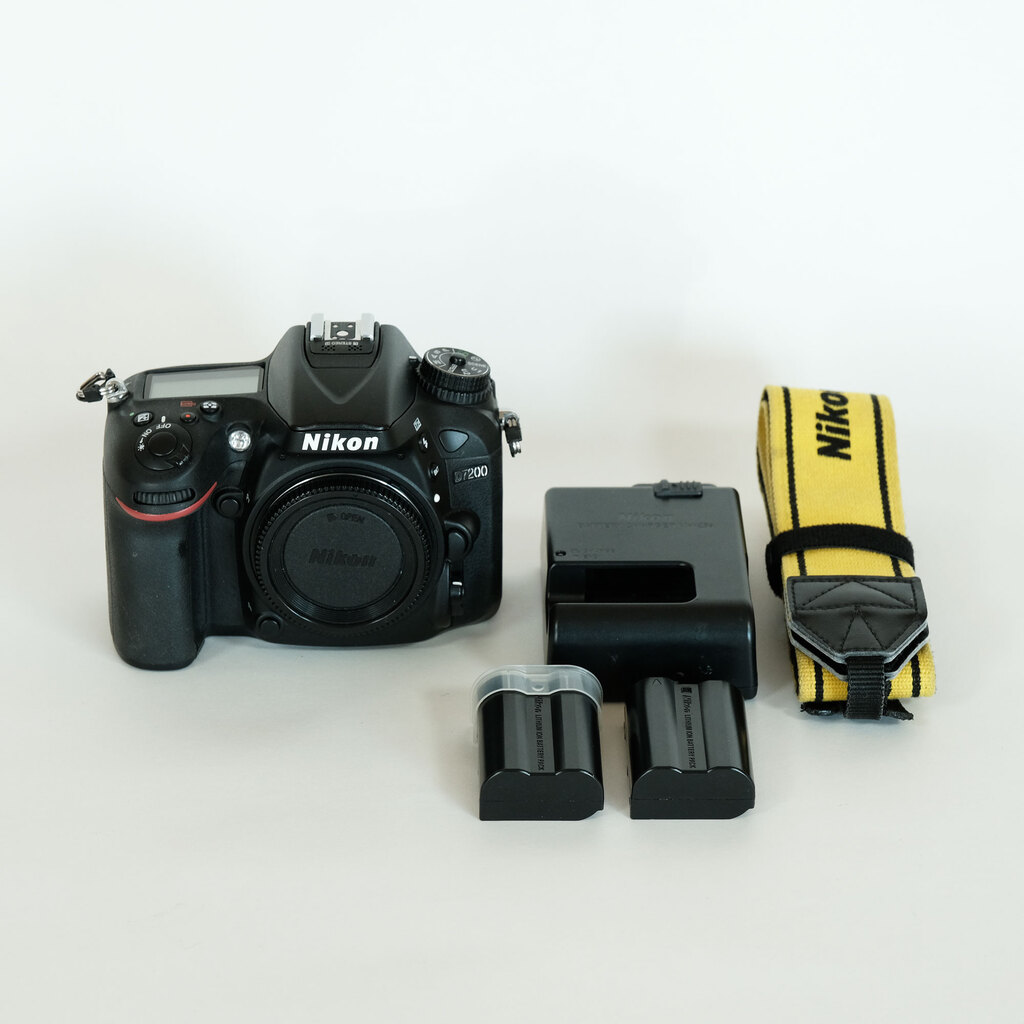 Nikon D7200