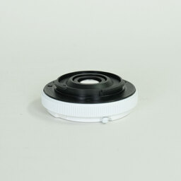 OLYMPUS フィッシュアイボディキャップレンズ（9mm Ｆ8.0 FISHEYE） BCL-0980 ホワイト