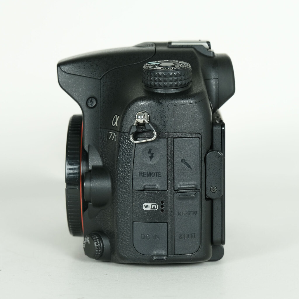 SONY α77IIボディ ILCA-77M2