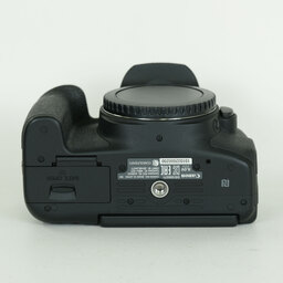 Canon EOS Kiss X8i