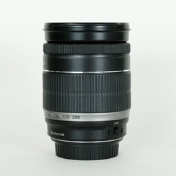 Canon EF-S18-200mm F3.5-5.6 IS