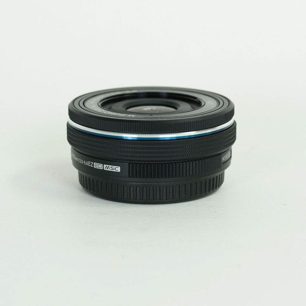 OLYMPUS M.ZUIKO DIGITAL ED 14-42mm F3.5-5.6 EZ ブラック