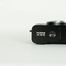 FUJIFILM X-E5