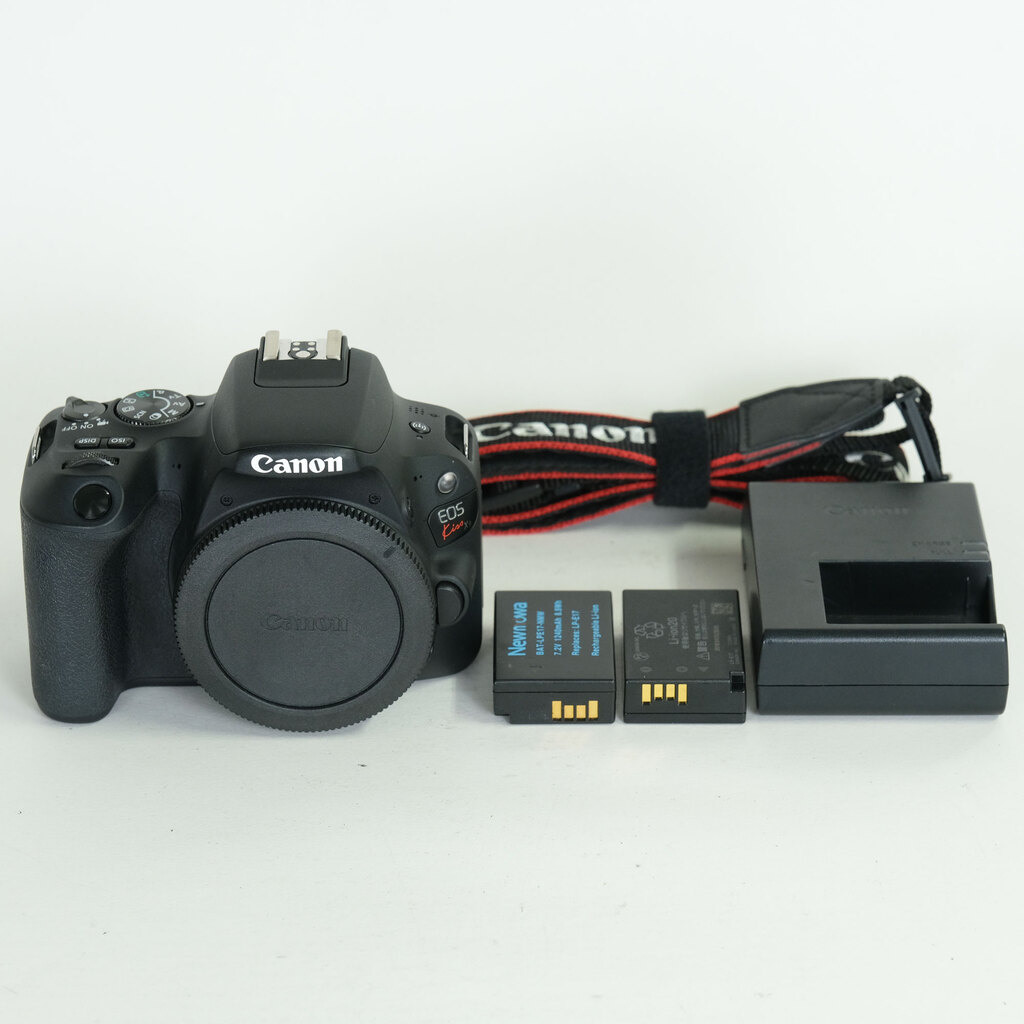 Canon EOS Kiss X9