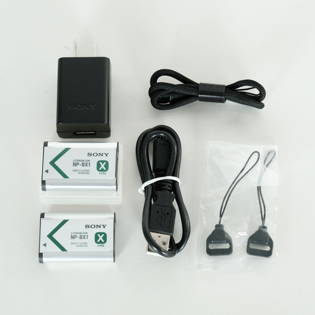 SONY Cyber-shot DSC-RX100M6