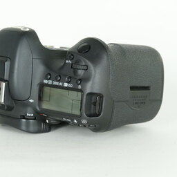 Canon EOS 7D Mark II Canon EOS 7D Mark II