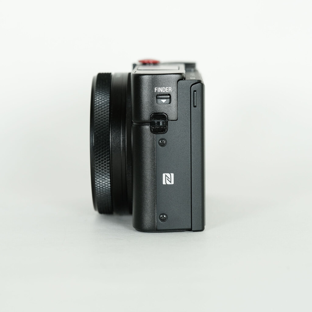 SONY Cyber-shot DSC-RX100M7 SONY Cyber-shot DSC-RX100M7