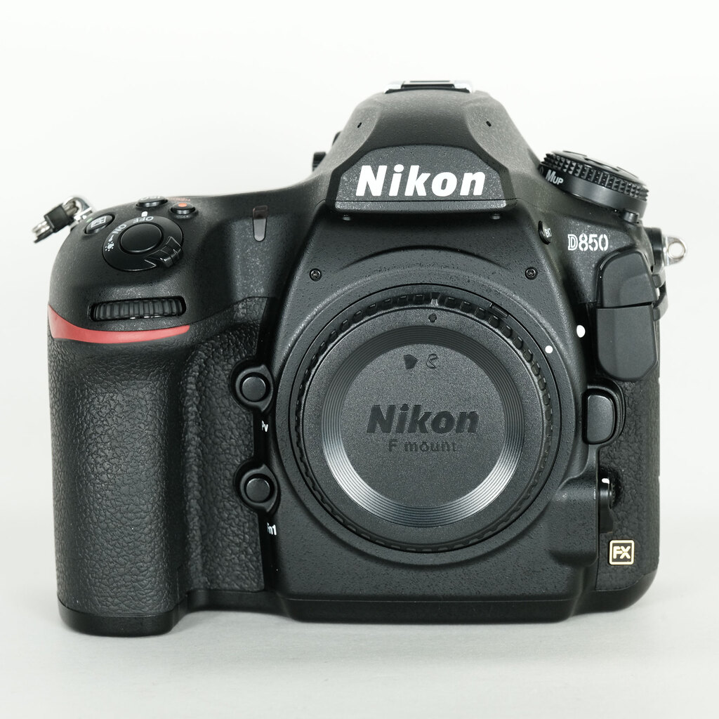 Nikon D850