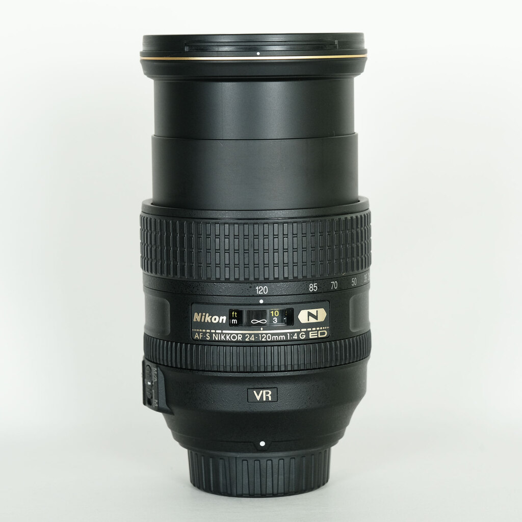 Nikon AF-S NIKKOR 24-120mm f/4G ED VR Nikon AF-S NIKKOR 24-120mm f/4G ED VR