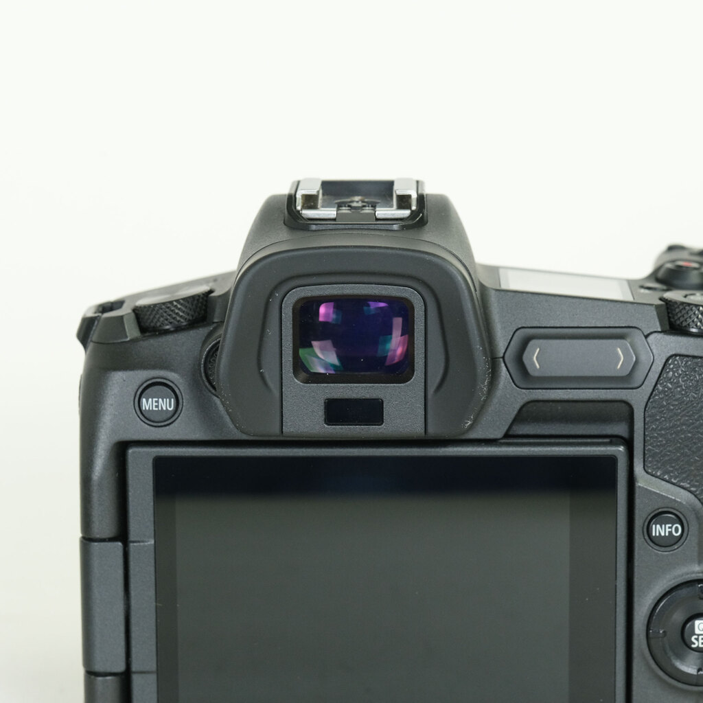 Canon EOS R Canon EOS R