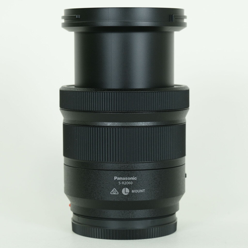 Panasonic LUMIX S 20-60mm F3.5-5.6 Panasonic LUMIX S 20-60mm F3.5-5.6