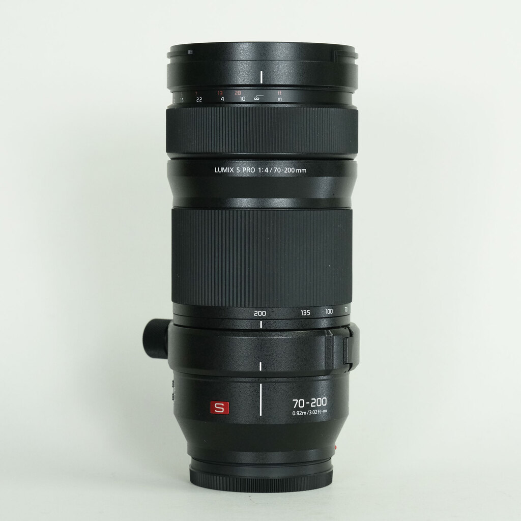 Panasonic LUMIX S PRO 70-200mm F4 O.I.S. Panasonic LUMIX S PRO 70-200mm F4 O.I.S.