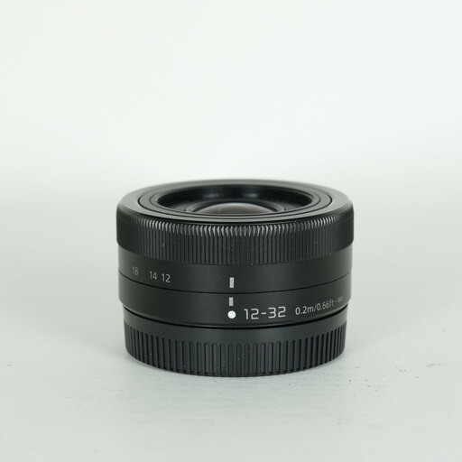 Panasonic LUMIX G VARIO 12-32mm / F3.5-5.6 ASPH. / MEGA O.I.S.