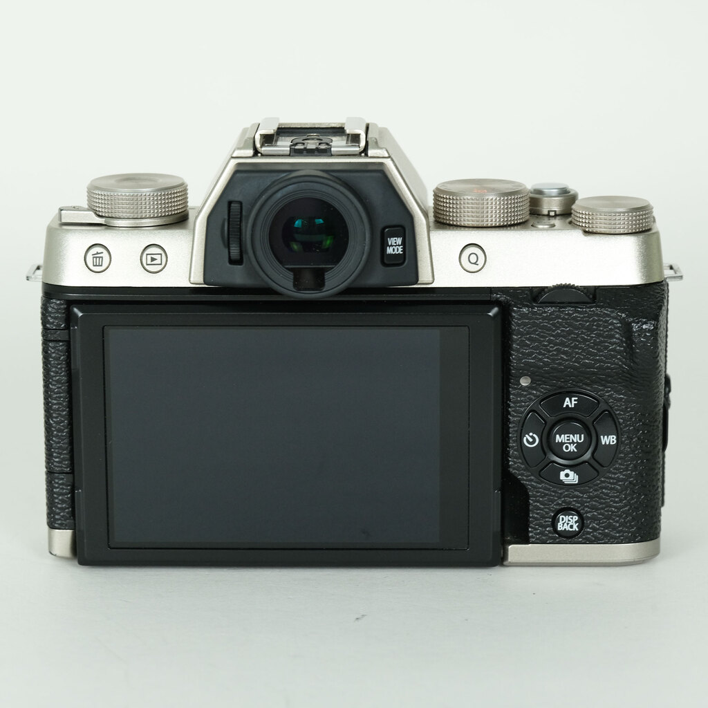 FUJIFILM X-T100 [�{�f�B �V�����p���S�[���h]