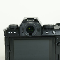 FUJIFILM X-S10