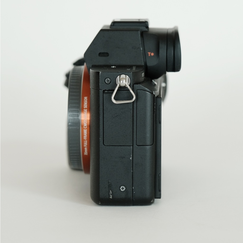 SONY α7S II（ILCE-7SM2）の出品 | ONE SCENE（ワンシーン）