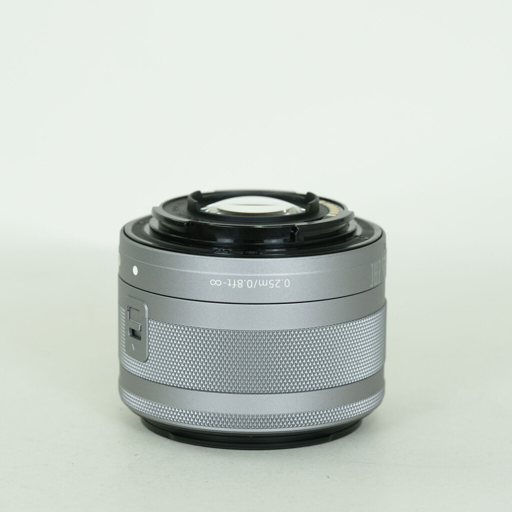 Canon EF-M15-45mm F3.5-6.3 IS STM